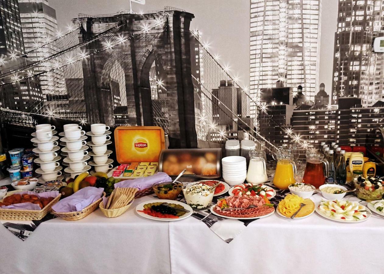 Brooklyn Noclegi Jasło Esterno foto